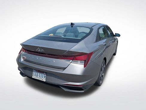 Certified 2023 Hyundai Elantra SEL w/ Convenience Package FWD image 3