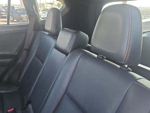 Used 2017 Toyota RAV4 SE image 13