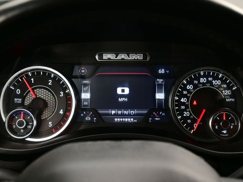 Used 2024 RAM 2500 Laramie image 20