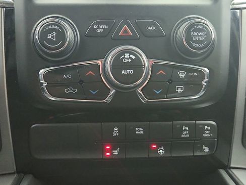 Used 2017 RAM 1500 Sport image 17