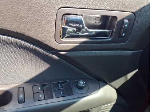 Used 2011 Ford Fusion SE w/ 201A Rapid Spec Order Code FWD image 22