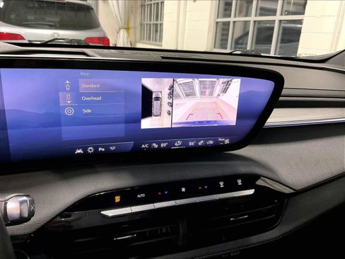 Used 2025 Buick Enclave Preferred image 20