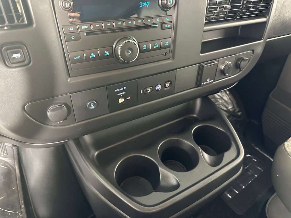 Used 2016 Chevrolet Express 2500 LS RWD image 25