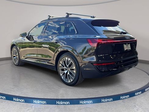 Used 2024 Audi Q8 e-tron Premium Plus AWD/4WD image 8