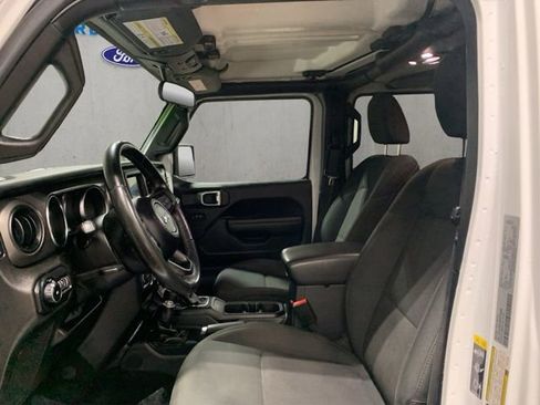 Used 2021 Jeep Wrangler Unlimited Sport image 12