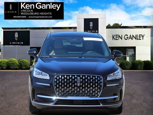 Used 2023 Lincoln Corsair Reserve w/ Equipment Group 201A AWD/4WD image 2