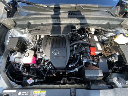 Used 2025 Toyota Grand Highlander XLE image 35