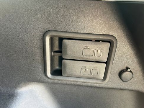 Used 2020 GMC Terrain SLE w/ Driver Convenience Package image 12