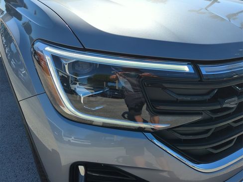 New 2026 Volkswagen Atlas SEL Premium R-Line image 13