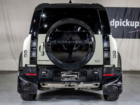Used 2023 Land Rover Defender 110 X image 9