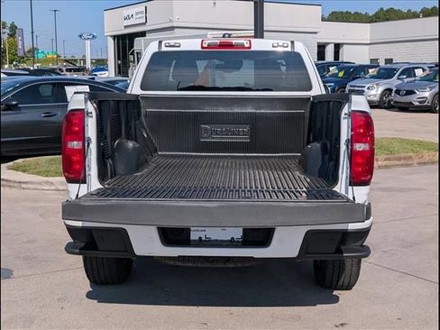 Used 2022 Chevrolet Colorado LT w/ Fleet Safety Package RWD image 18