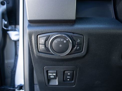 Used 2020 Ford F150 XLT w/ Equipment Group 302A Luxury image 9