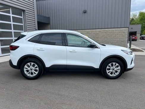 Used 2024 Ford Escape Active AWD/4WD image 4