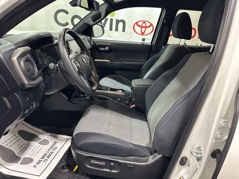 Used 2023 Toyota Tacoma TRD Sport image 23