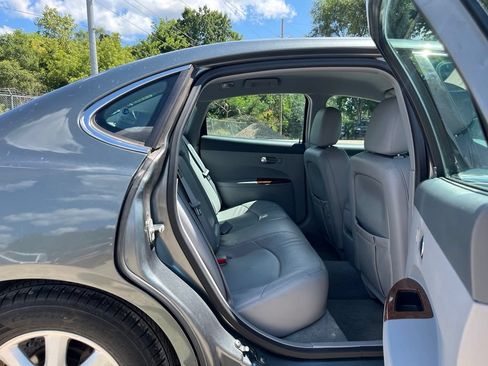 Used 2005 Buick LaCrosse CXL w/ Chrome Appearance Package FWD image 29