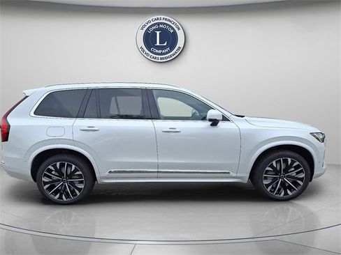 New 2026 Volvo XC90 B6 Plus w/ Protection Package Premier image 7