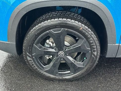 New 2026 Volkswagen Taos SE AWD/4WD image 8