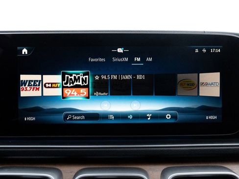 Used 2024 Mercedes-Benz GLS 450 4MATIC image 28