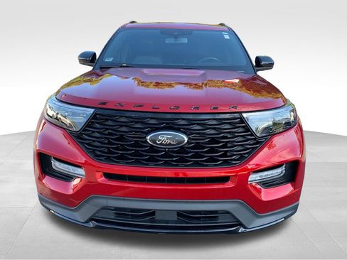 Used 2024 Ford Explorer ST-Line w/ Class IV Trailer Tow Package RWD image 15