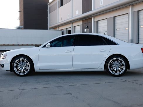 Used 2014 Audi A8 L TDI w/ Premium Package image 8