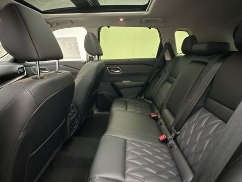 New 2026 Nissan Rogue Platinum AWD/4WD image 10