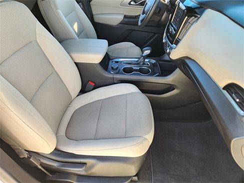 Certified 2022 Chevrolet Traverse LS image 14