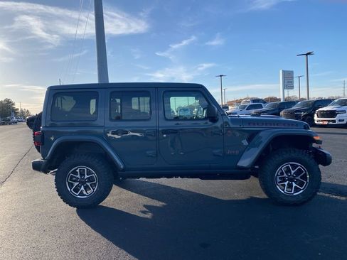 New 2026 Jeep Wrangler Unlimited Rubicon w/ Safety Group image 8