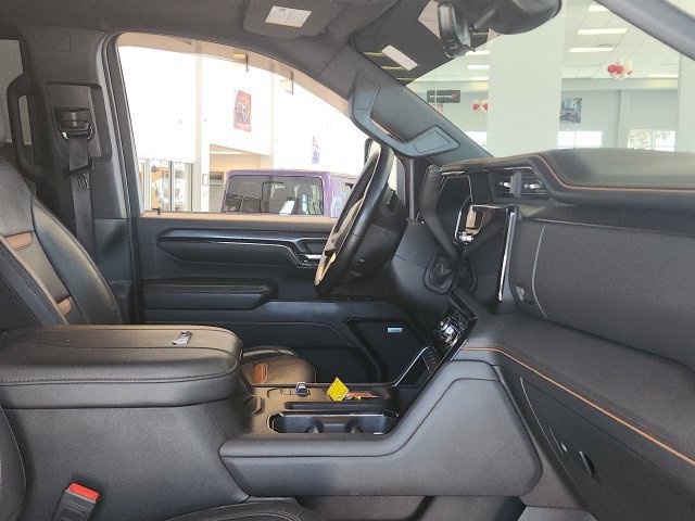 Used 2024 GMC Sierra 2500 AT4 w/ AT4 Premium Plus Package AWD/4WD image 21