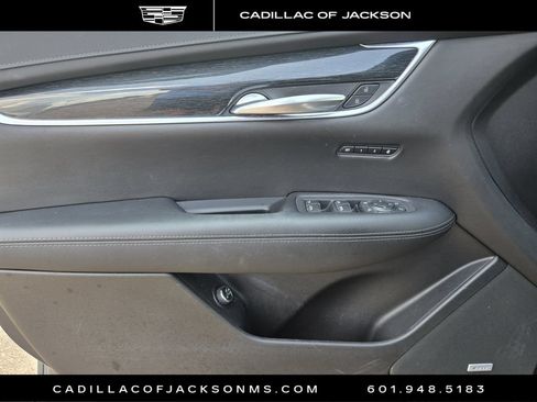 Used 2020 Cadillac XT5 Premium Luxury FWD image 11