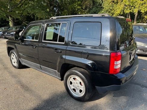 Used 2016 Jeep Patriot Sport w/ Power Value Group image 2