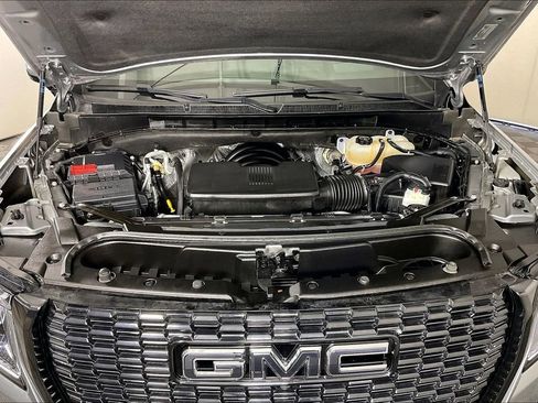 Used 2024 GMC Yukon XL Denali Ultimate image 13