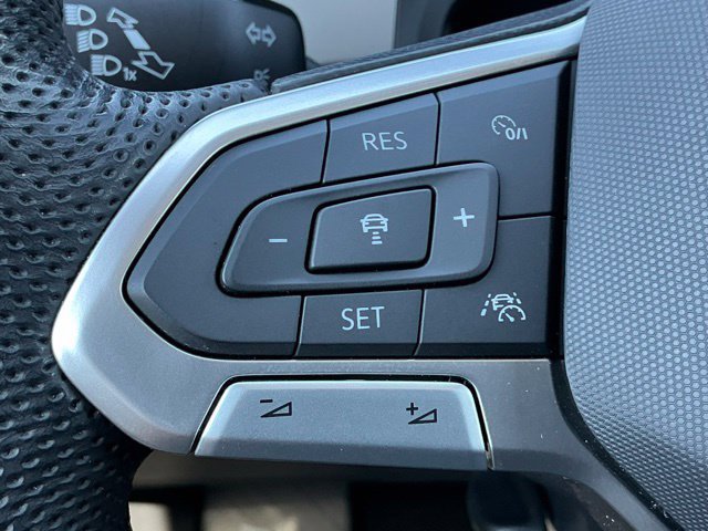 Certified 2023 Volkswagen Atlas SEL R-Line AWD/4WD image 31