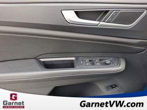 Certified 2024 Volkswagen Atlas Cross Sport SEL R-Line image 13