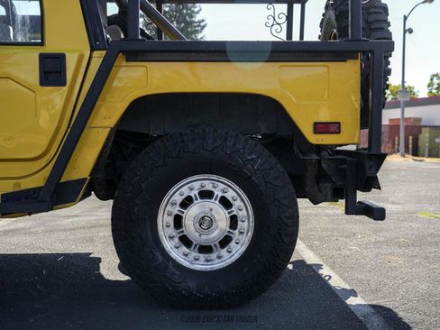 Used 2002 HUMMER H1 4-Door Open Top AWD/4WD image 3
