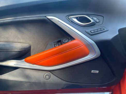 Used 2018 Chevrolet Camaro SS w/ Hot Wheels Edition image 12