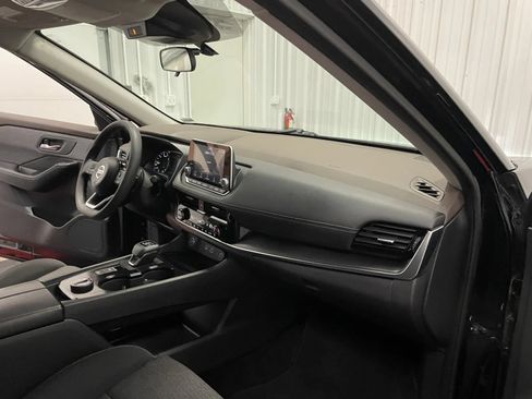 Used 2021 Nissan Rogue SV AWD/4WD image 42