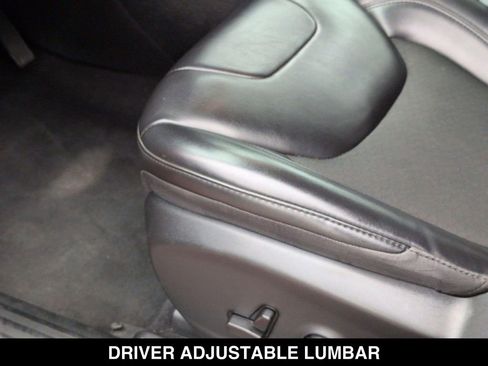 Used 2021 Jeep Cherokee Latitude Plus w/ Sun & Sound Group AWD/4WD image 14