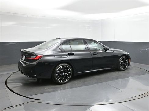 New 2026 BMW 330i Sedan w/ M Sport Package image 11