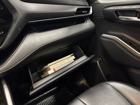 Used 2021 Toyota Highlander XSE AWD/4WD image 24