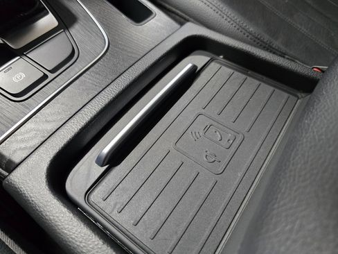 Used 2020 Audi Q5 e Premium image 25