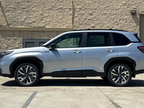 New 2026 Subaru Forester Touring AWD/4WD image 6