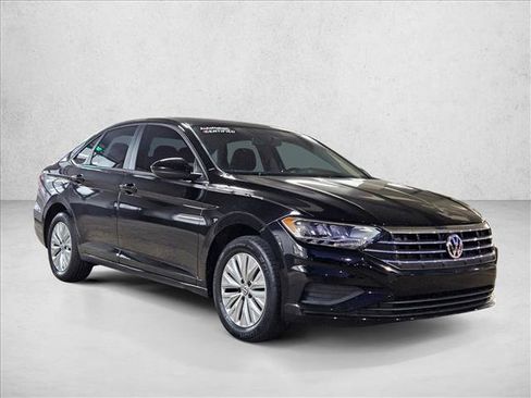 Used 2019 Volkswagen Jetta S image 3