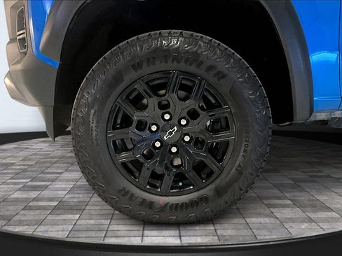 Used 2024 Chevrolet Colorado Trail Boss w/ Advanced Trailering Package image 34