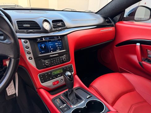 Used 2015 Maserati GranTurismo MC image 13