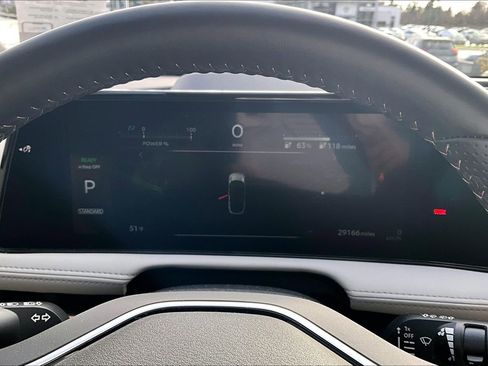 Used 2023 Nissan Ariya AWD image 13