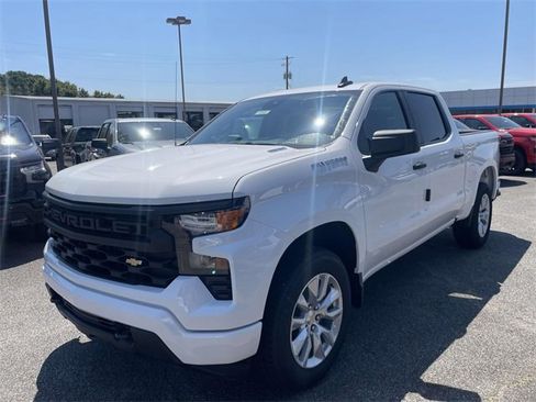 New 2026 Chevrolet Silverado 1500 Custom image 3