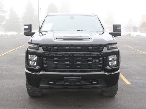 Used 2021 Chevrolet Silverado 2500 Custom w/ Custom Convenience Package image 2