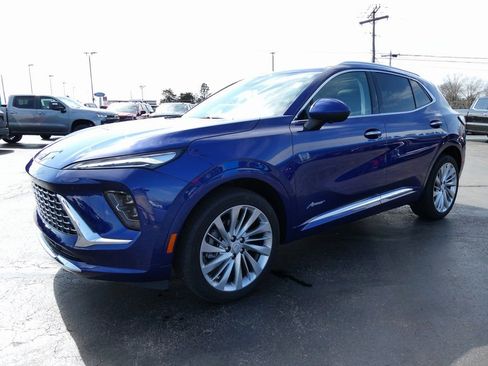 Certified 2024 Buick Envision Avenir image 8