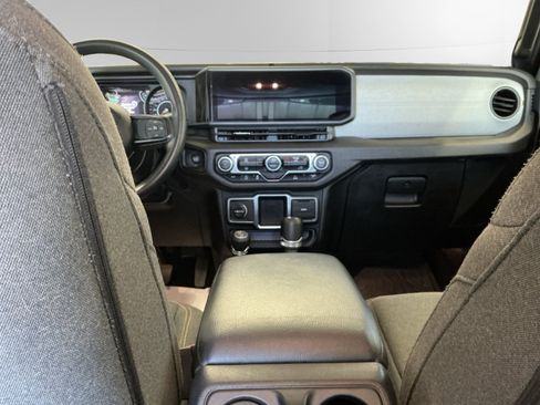 Used 2024 Jeep Wrangler Sport AWD/4WD image 10
