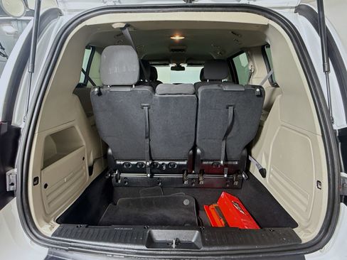 Used 2019 Dodge Grand Caravan SE image 33